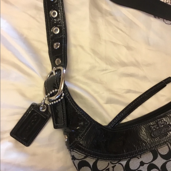 Pre-Owned Coach Signature Crossbody shoulder bag - Picture 8 of 8